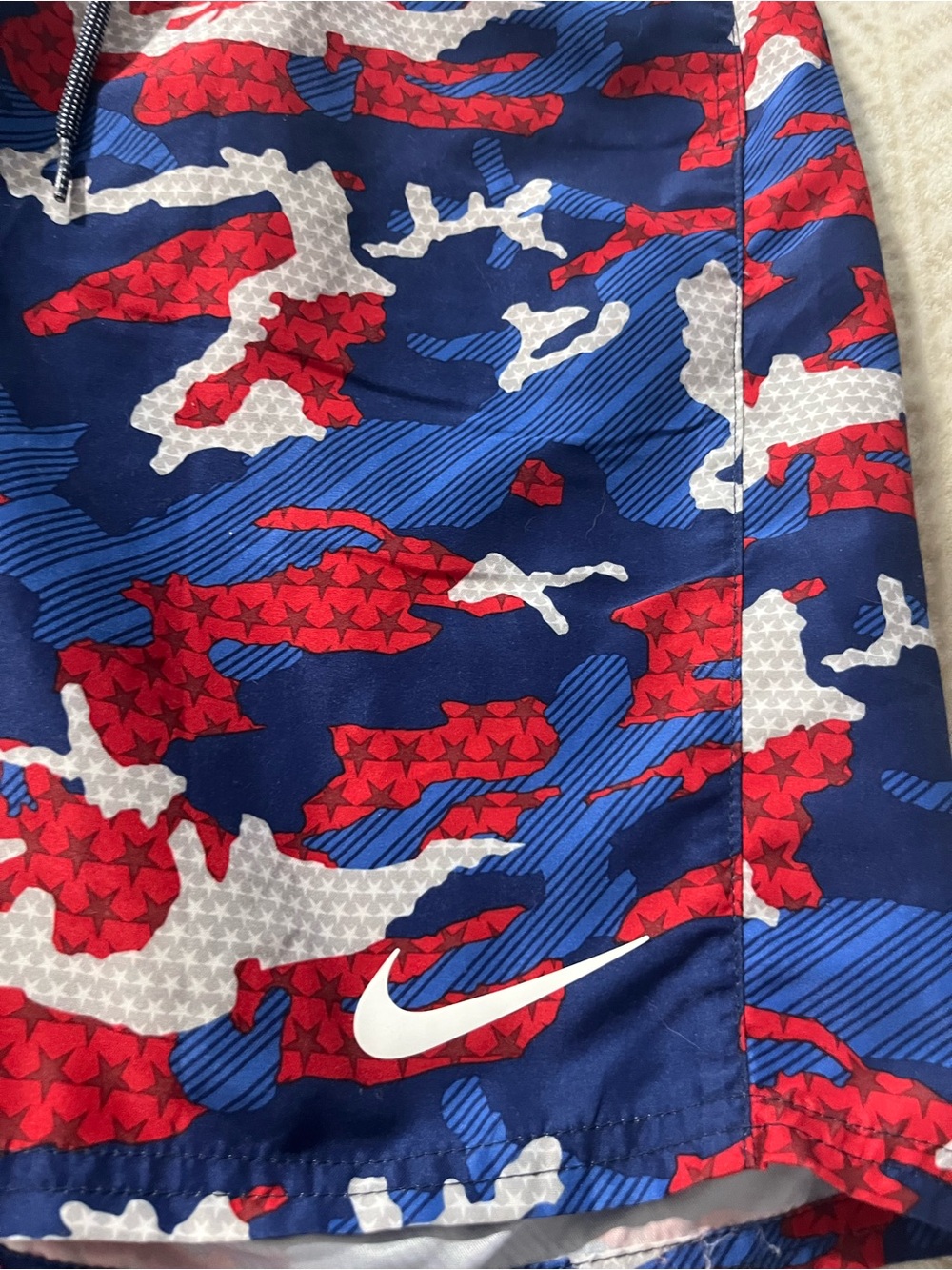 Nike Red White Blue Camo Swim/Training Shorts Medium - Picture 2 of 8